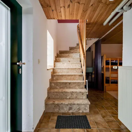Idyllische In In Waldnaehe Ferienhaus *