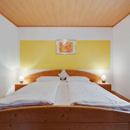 Ferienhaus Idyllische In In Waldnaehe *